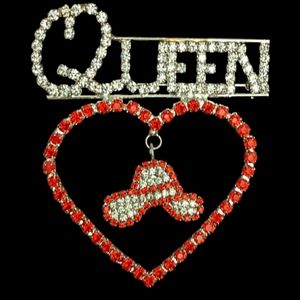 ❤️ QUEEN Bling Heart Pin Brooch New Gift